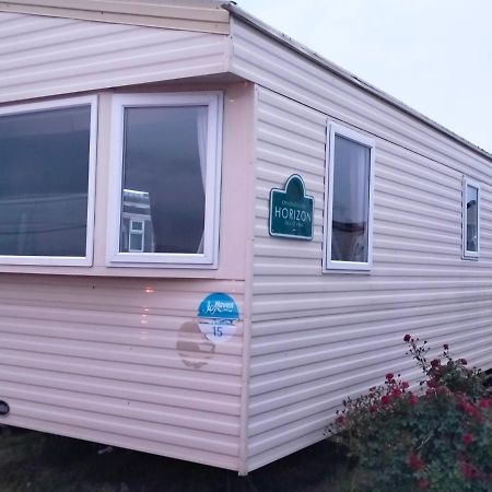 Seascape - Blue Dolphin Holiday Park Gristhorpe Экстерьер фото