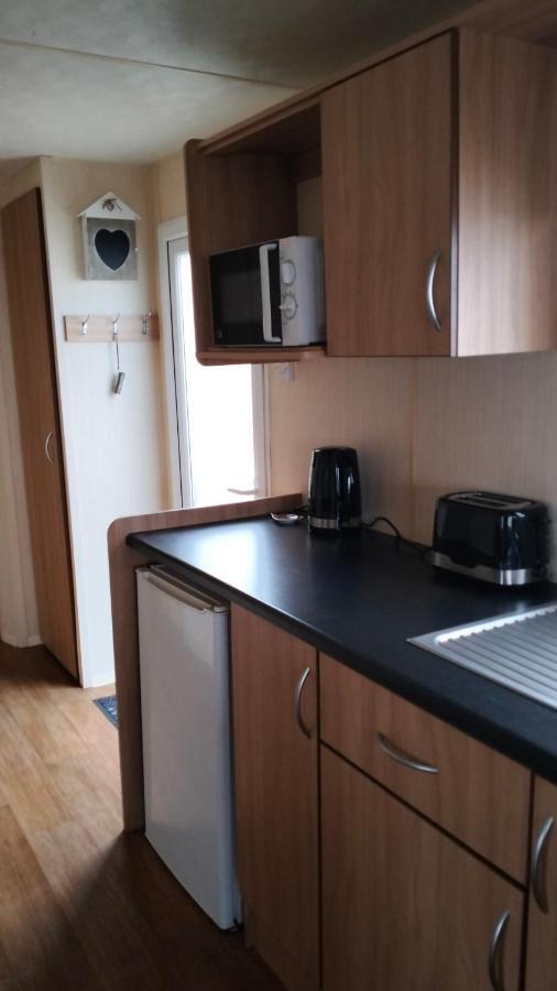 Seascape - Blue Dolphin Holiday Park Gristhorpe Экстерьер фото